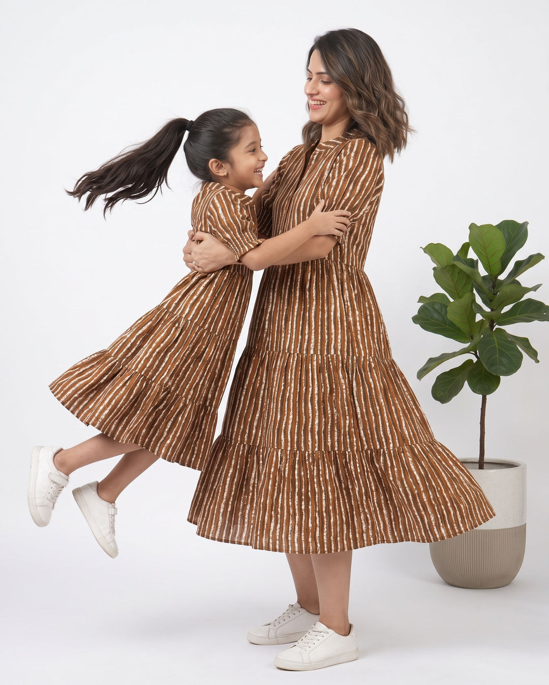 Brown Stripes Mom and Daughter Dresses – Fashiana