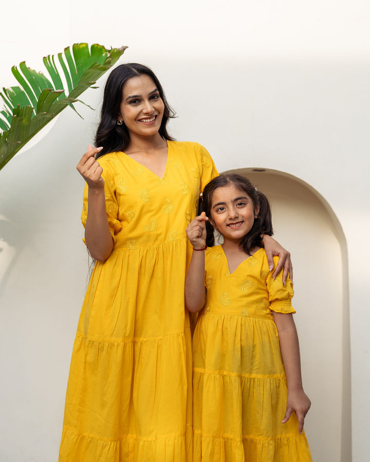 Sun Paisley Mom and Daughter Cotton Dresses