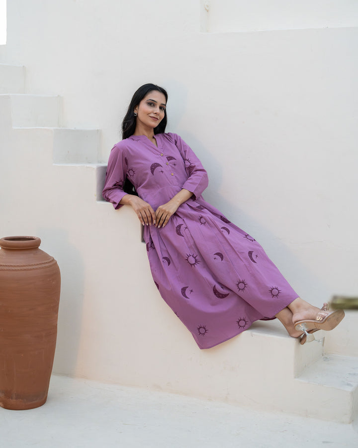 Lilac Eclipse Tiered Cotton Midi Dress with Pockets