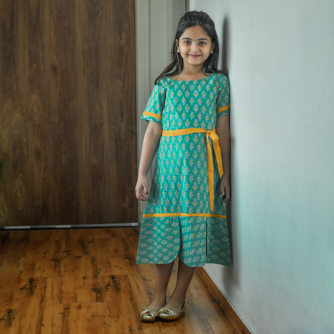 Sea Green Ornate Mom and Daughter Cotton Midi Dresses