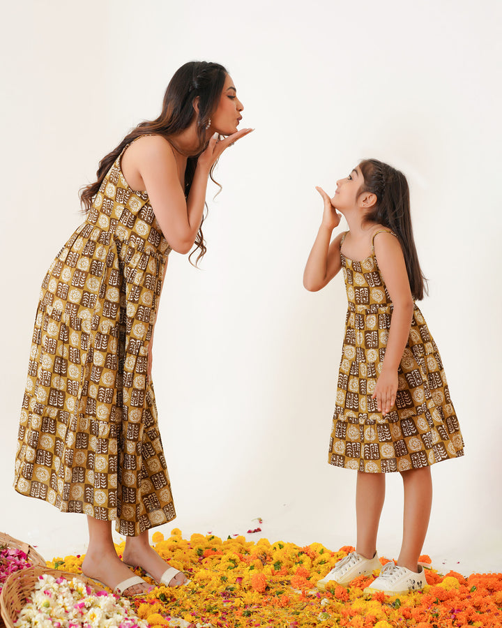 'Desert Haze' Mom and Daughter Tiered Cotton Dresses