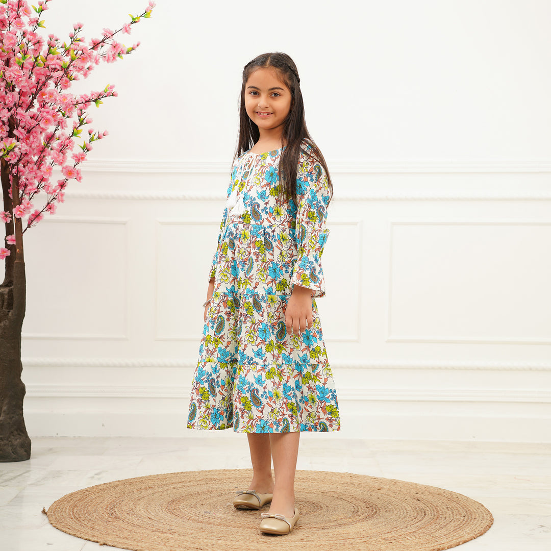 'Green Petals on White' Mom and Daughter Tiered Cotton Dresses