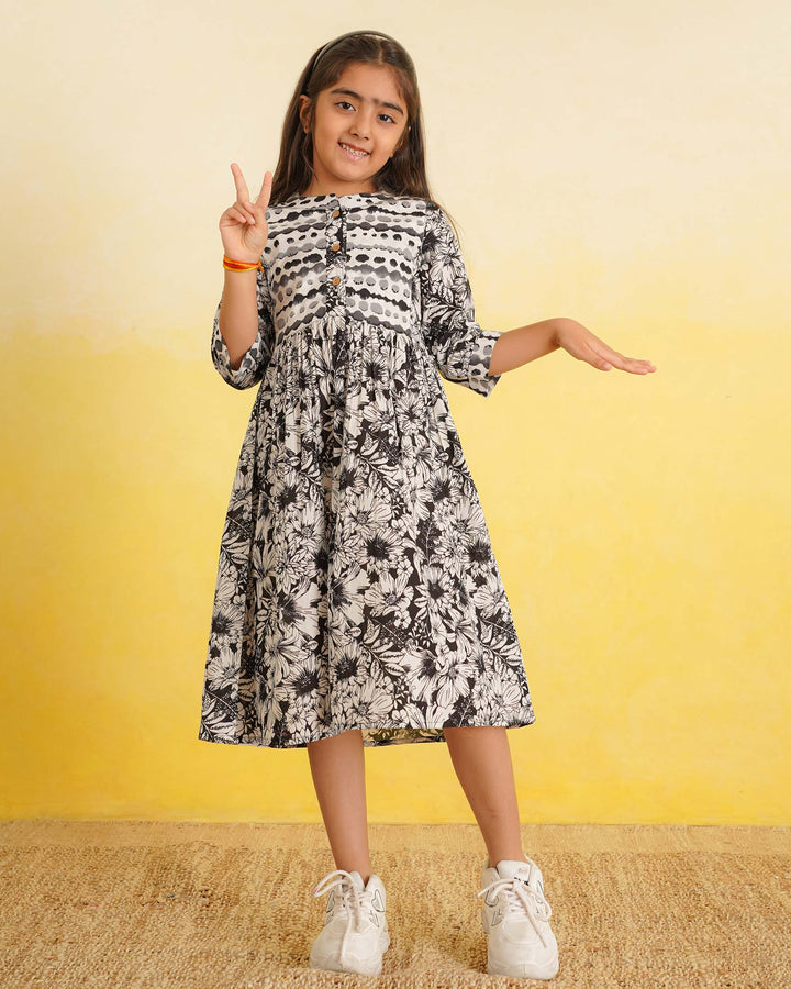 Black Echo Mom and Daughter Dresses