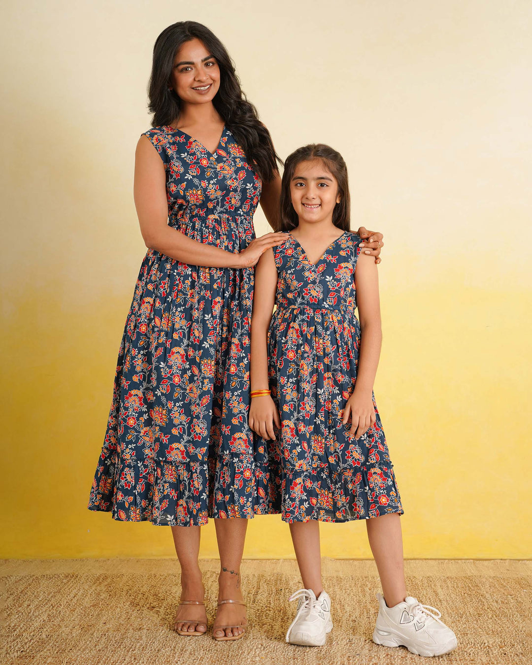 Mom and Daughter Dresses | Buy Twinning Dresses for Mom and Daughter Duos Online Fashiana Mom and Daughter Dresses | Buy Twinning Dresses for Mom and Daughter Duos Online Fashiana