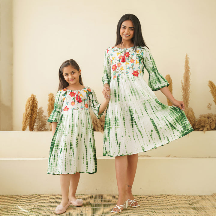 Embroidered Green Tie-Dye Mom and Daughter Cotton Dresses