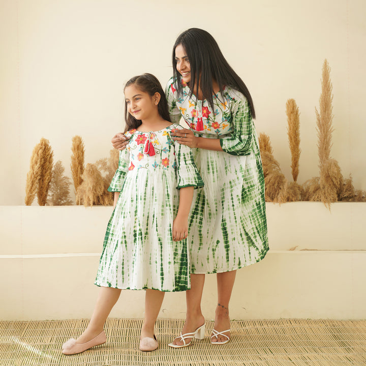 Embroidered Green Tie-Dye Mom and Daughter Cotton Dresses