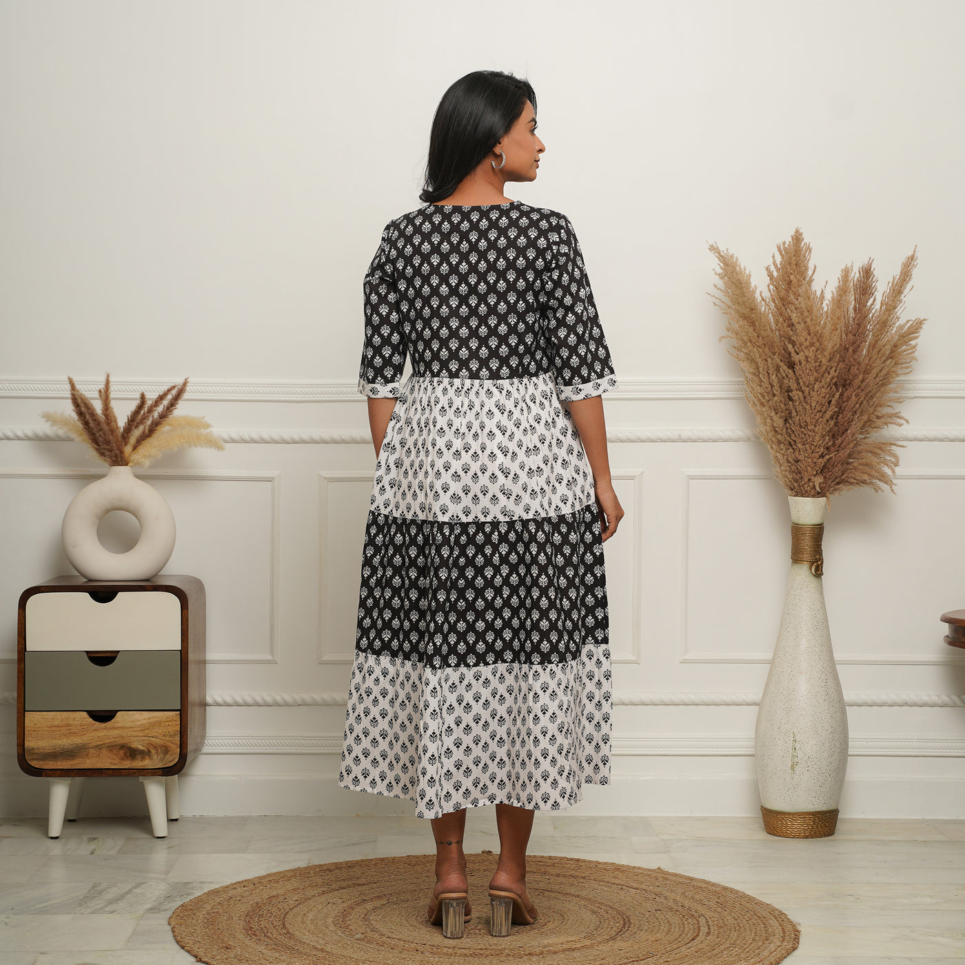 'Monochrome Fusion' Cotton 3-Tiered Long Dress with Pockets