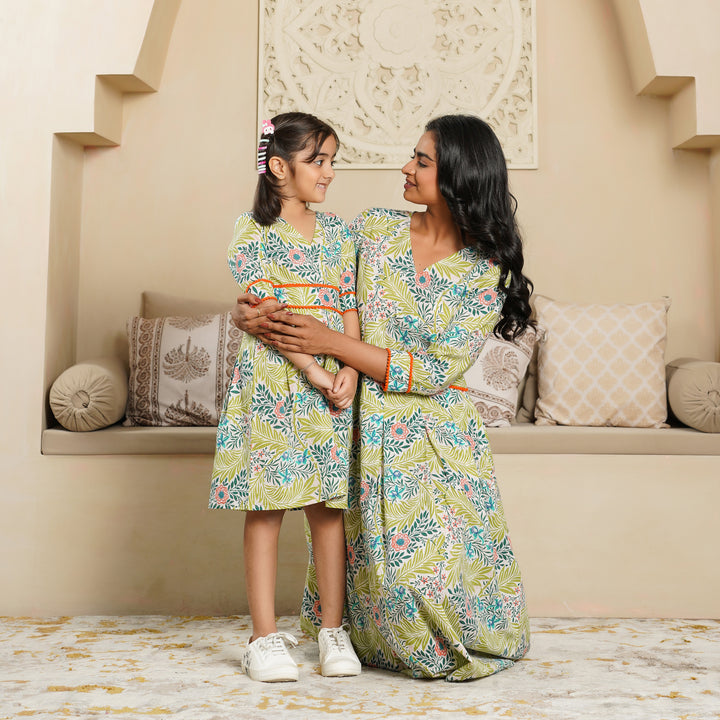 'Tropical Green' Mom and Daughter Cotton Dresses