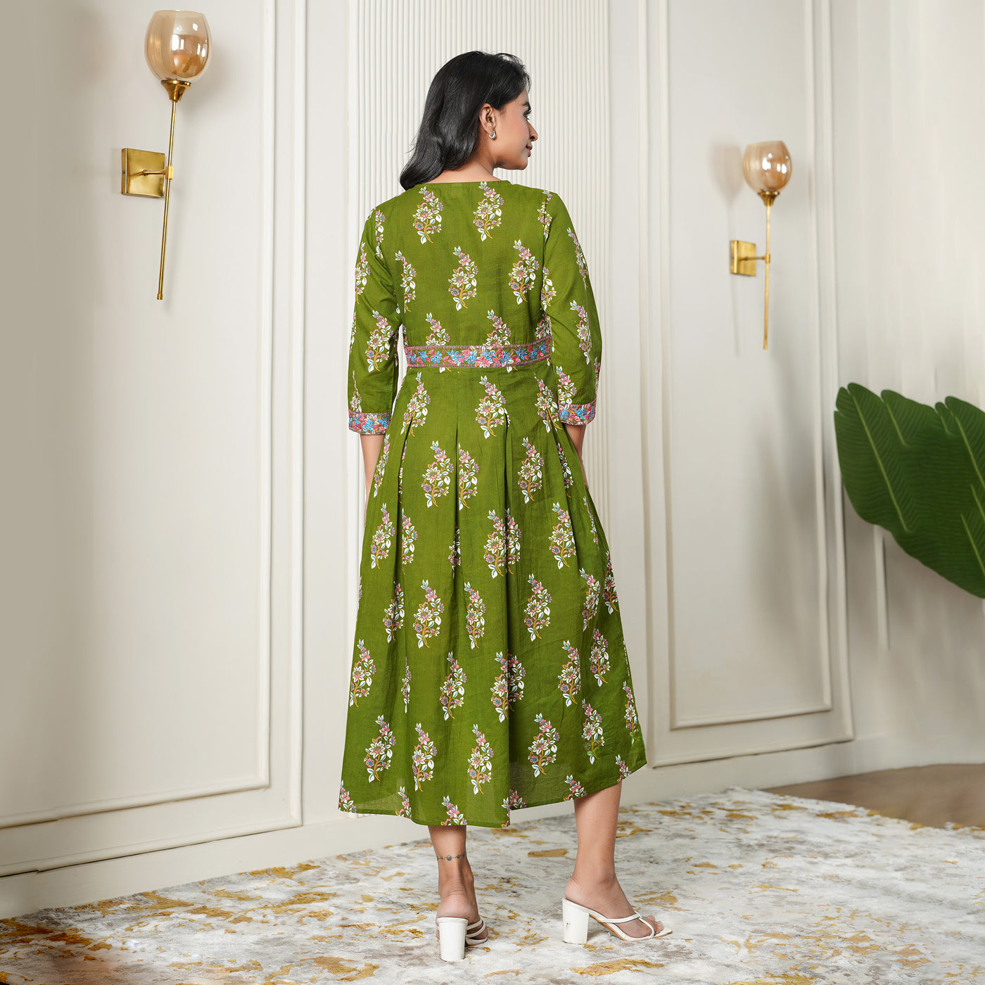 Ethnic Motifs on Green Cotton Midi Dress with Pockets