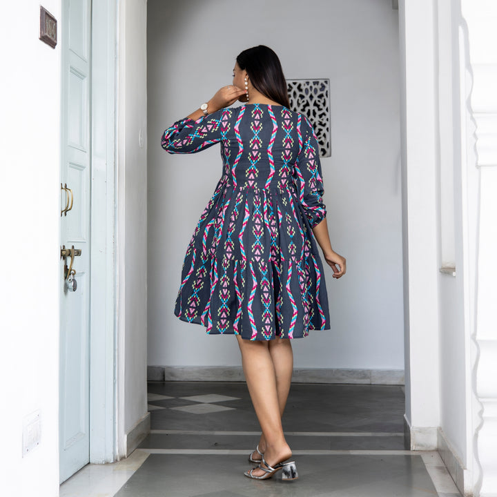 Grey Zigzag Tiered Cotton Dress with Pockets