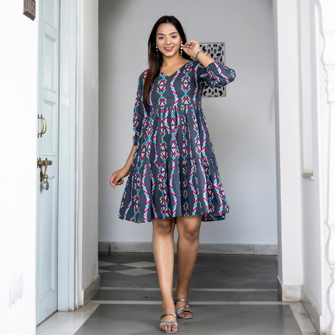 Grey Zigzag Tiered Cotton Dress with Pockets