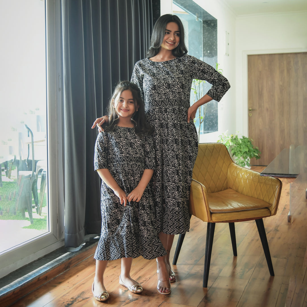 Black And White Abstract Mom and Daughter Cotton Dresses