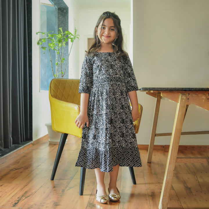 Black And White Abstract Mom and Daughter Cotton Dresses