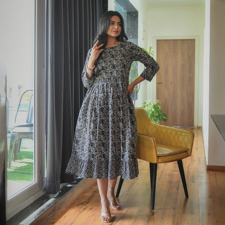 Black and White Abstract Cotton Midi Dress