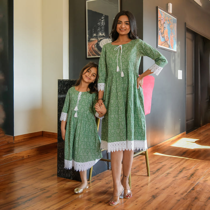 Botanical Green Cotton Mom and Daughter Dresses