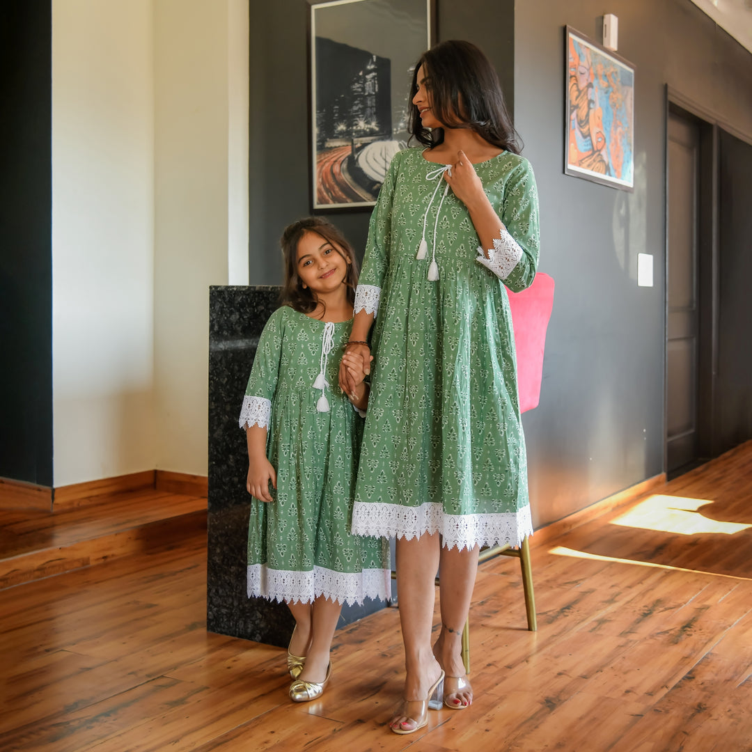 Botanical Green Cotton Mom and Daughter Dresses
