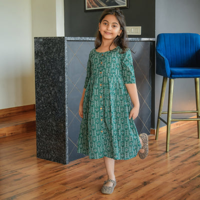Geometric Green Button Down Mom and Daughter Dresses