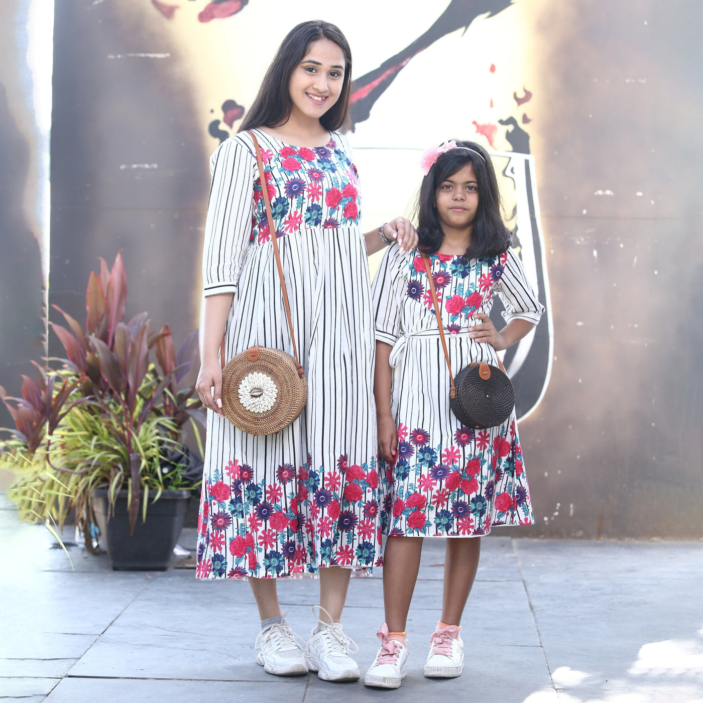 White Multiflower Mom and Daughter Dress