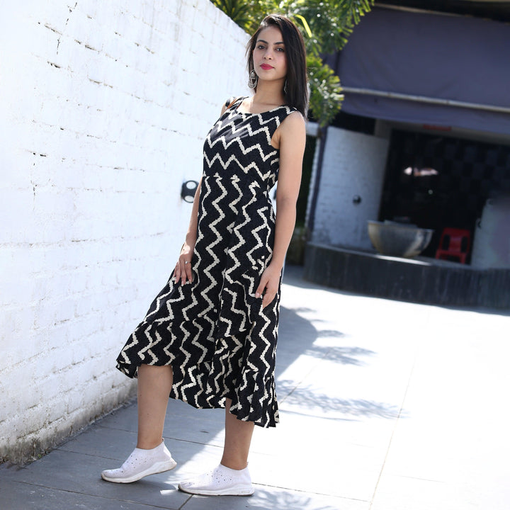 Black Zigzag Frill Dress
