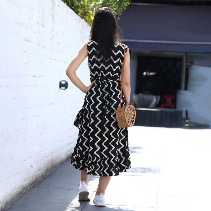 Black Zigzag Frill Dress