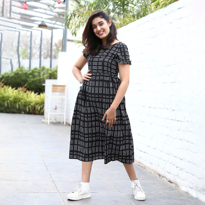 Rich Black Mom and Daughter Dress
