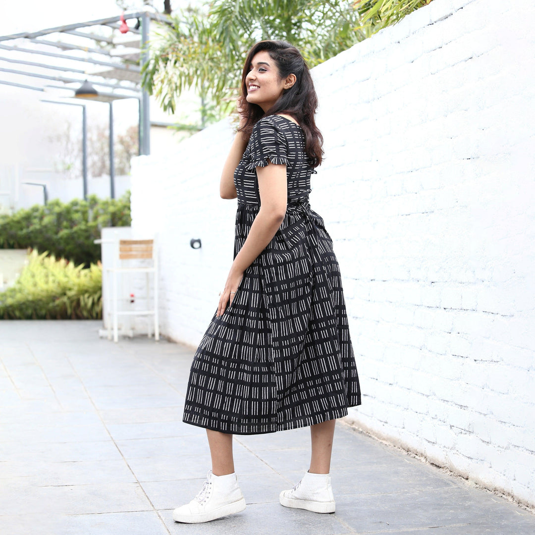Rich Black Mom and Daughter Dress